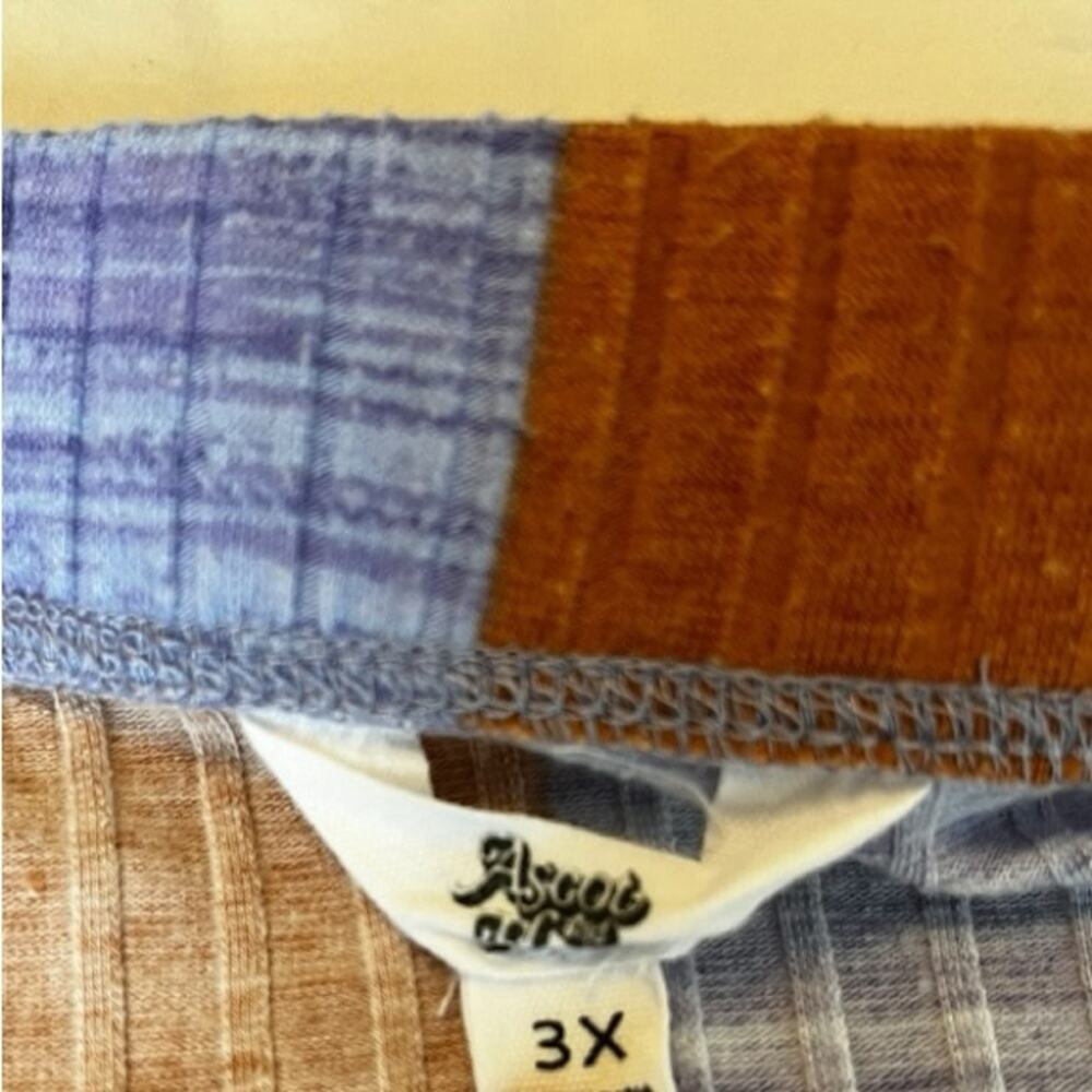 Ascot and Hart Purple and brown checkered Midi Pencil Skirt with Slit 3X - Picture 6 of 6